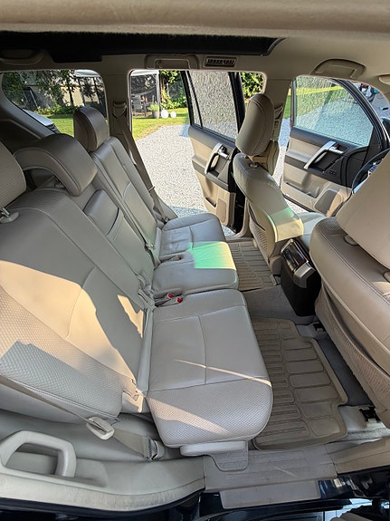 Toyota Land Cruiser 24 of 30