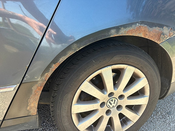 Volkswagen Passat 19 of 27