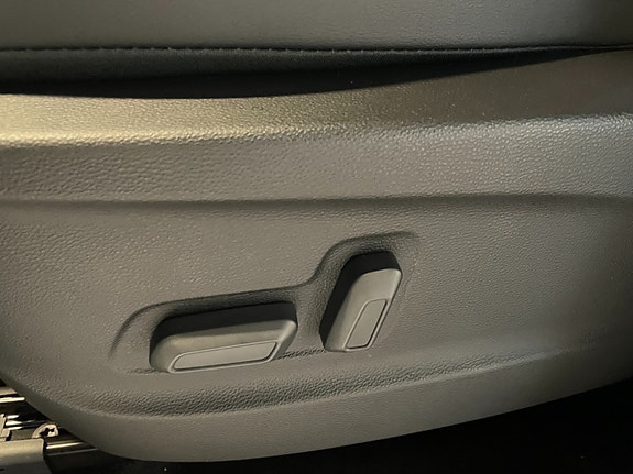 Maxus Euniq 5 18 of 30