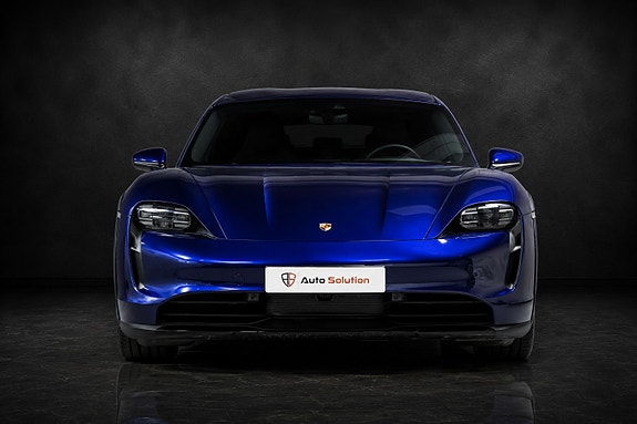 Porsche Taycan Cross Turismo 3 of 5