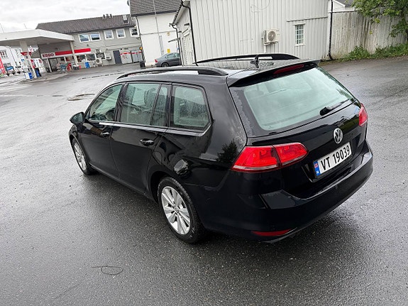 Volkswagen Golf VII 5 of 5
