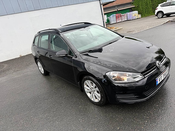 Volkswagen Golf VII 2 of 5