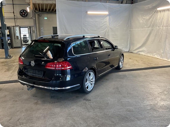 Volkswagen Passat 4 of 5