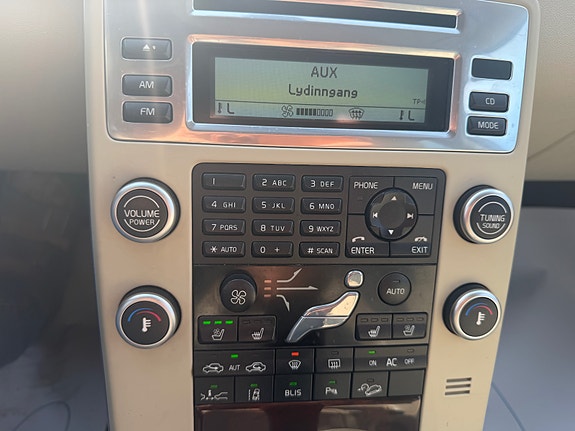 Volvo XC70 20 of 21