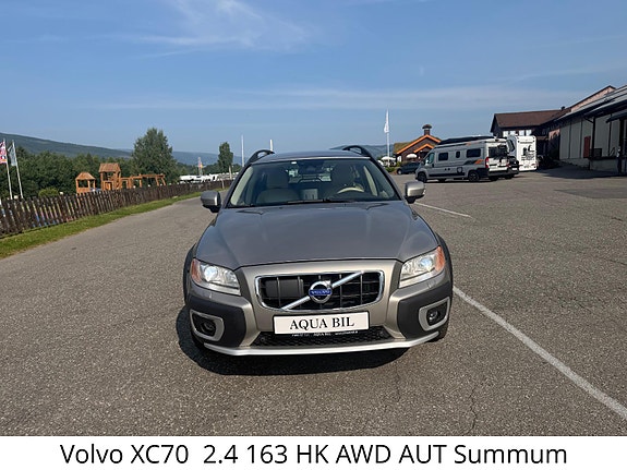 Volvo XC70 3 of 5