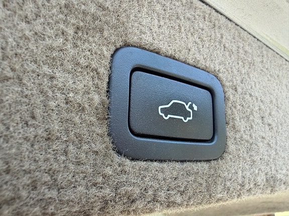 Volvo XC70 10 of 21