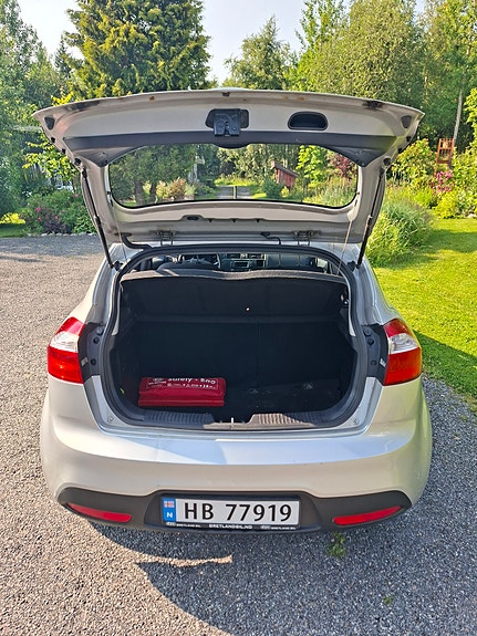 Kia Rio 14 of 16