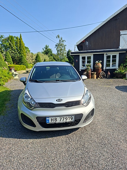 Kia Rio 3 of 5