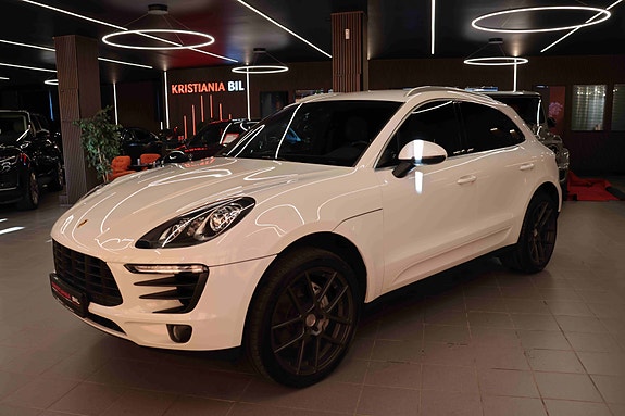 Porsche Macan 5 of 5