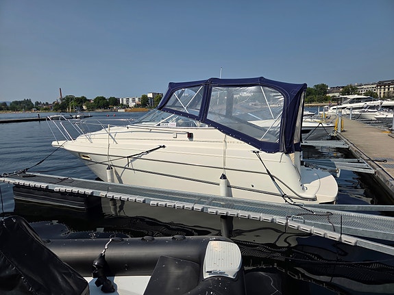 Velholdt og godt utstyrt Maxum 2400scr selges 4 of 30