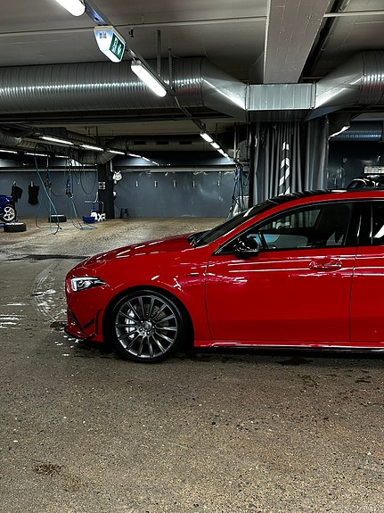 Mercedes-Benz A35 5 of 5