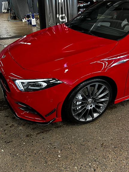 Mercedes-Benz A35 4 of 5