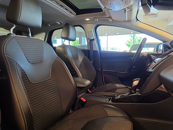 Ford Focus 13 of 25