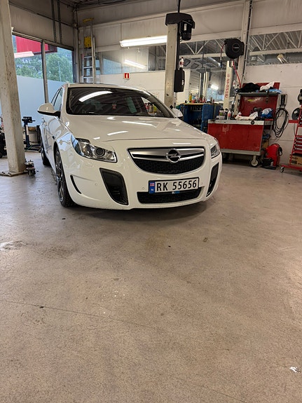 Opel Insignia 4 of 5