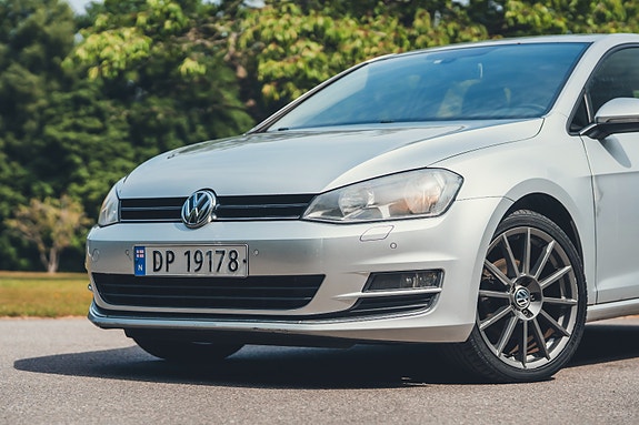 Volkswagen Golf VII 5 of 5