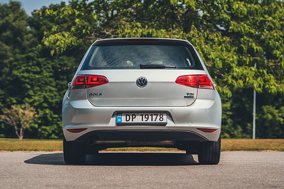 Volkswagen Golf VII 4 of 5