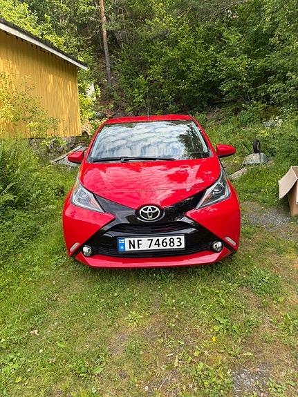 Toyota Aygo X 2 of 5