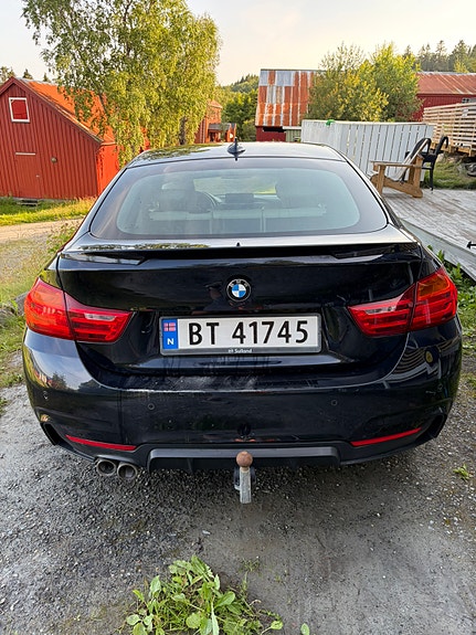 BMW 420d 3 of 5