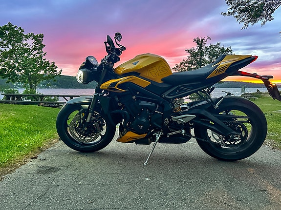 Triumph Street Triple RS 765 4 of 5