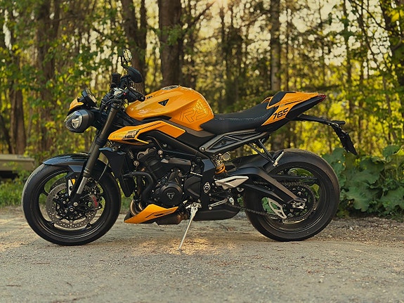 Triumph Street Triple RS 765 3 of 5