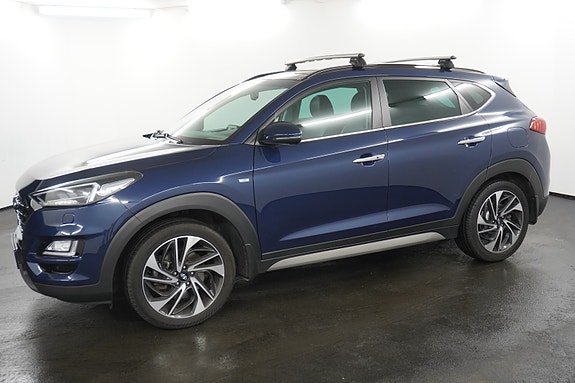Hyundai Tucson 2 of 5