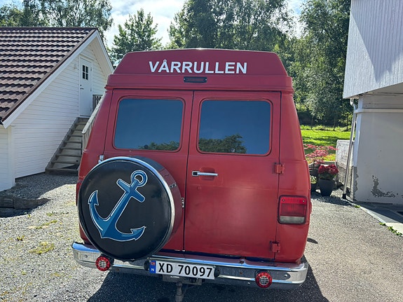 Chevrolet Van 4 of 5