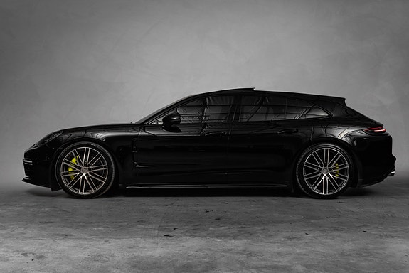 Porsche Panamera 2 of 30