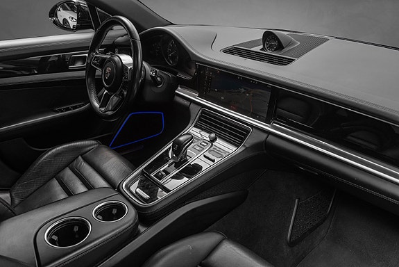 Porsche Panamera 21 of 30