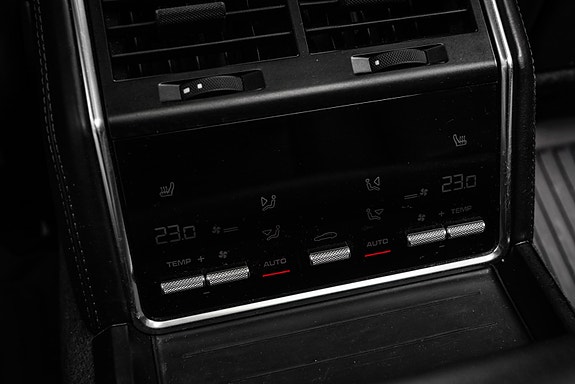 Porsche Panamera 20 of 30
