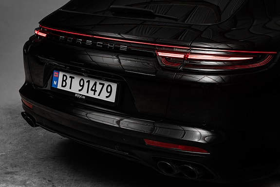 Porsche Panamera 9 of 30