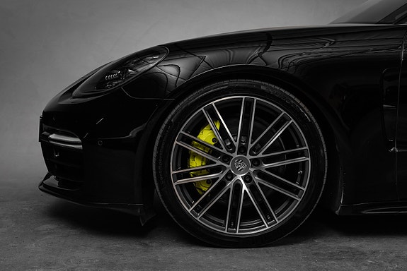 Porsche Panamera 11 of 30