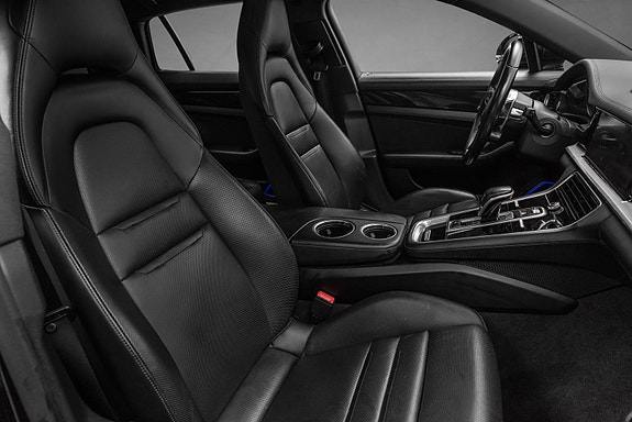 Porsche Panamera 23 of 30