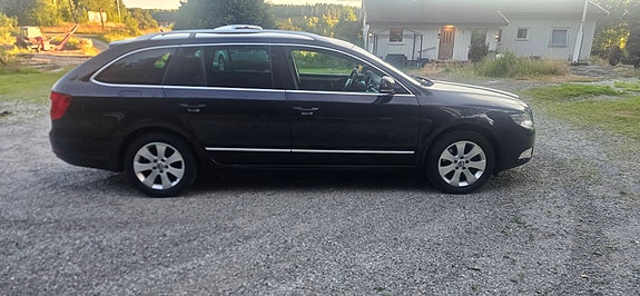 Skoda Superb 5 of 5