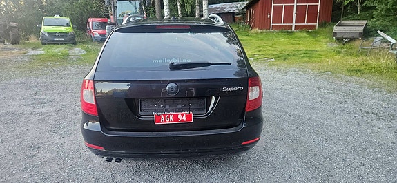 Skoda Superb 7 of 19