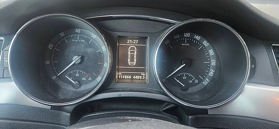 Skoda Superb 12 of 19