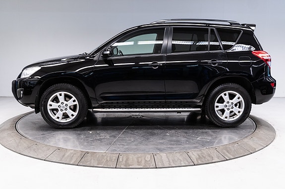 Toyota RAV4 2 of 5