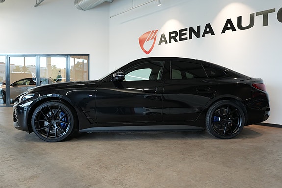 BMW i4 2 of 5