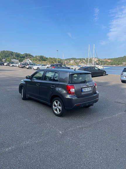 Toyota Urban Cruiser 4 of 5