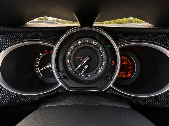 Citroen DS3 8 of 12