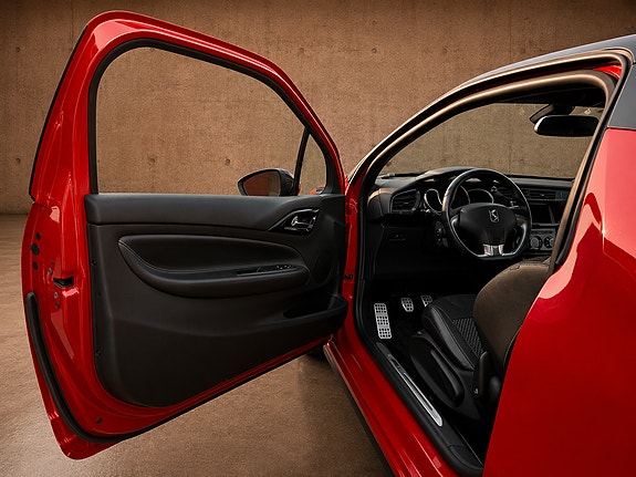 Citroen DS3 6 of 12