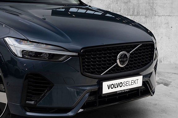 Volvo XC60 3 of 5