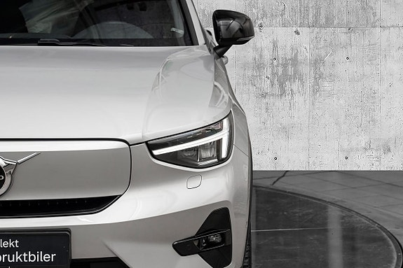 Volvo C40 4 of 5