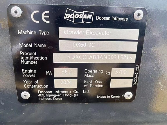 Doosan DX 60 9c 2 of 9