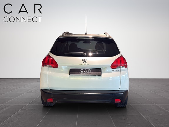 Peugeot 2008 3 of 5