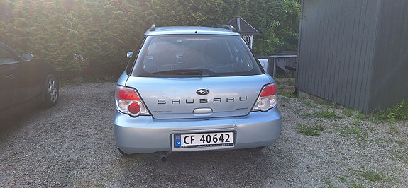 Subaru Impreza 3 of 5