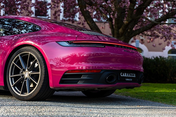 Porsche 911 4 of 5