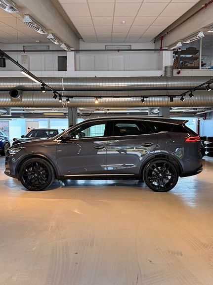 BYD Tang 4 of 5