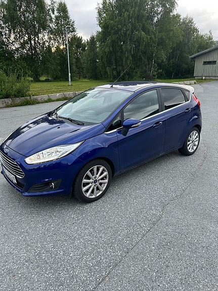 Ford Fiesta 2 of 4