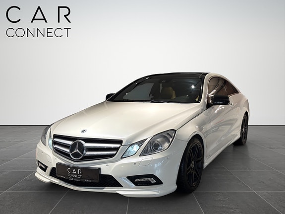 Mercedes-Benz E220 5 of 5