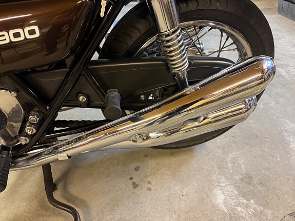 Kawasaki Z900 4 of 5